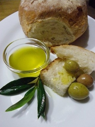 Recepten voor eetolijven - Olijven, olijfolie en brood, een smaalvolle combinatie